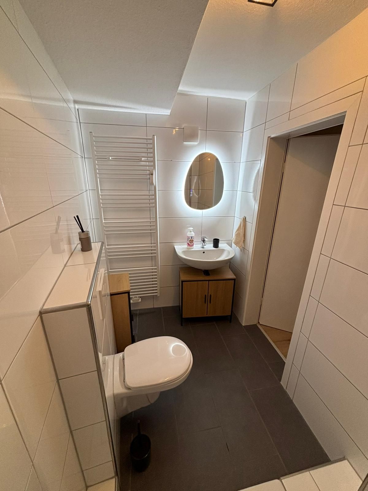 Apartment L – Bad