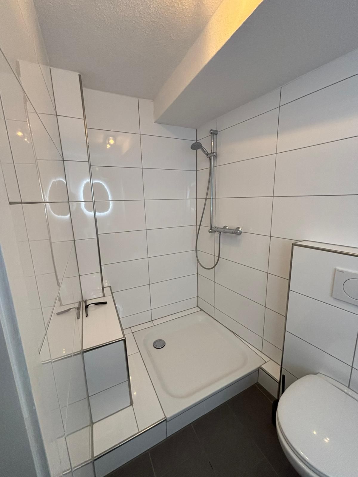 Apartment L – Dusche